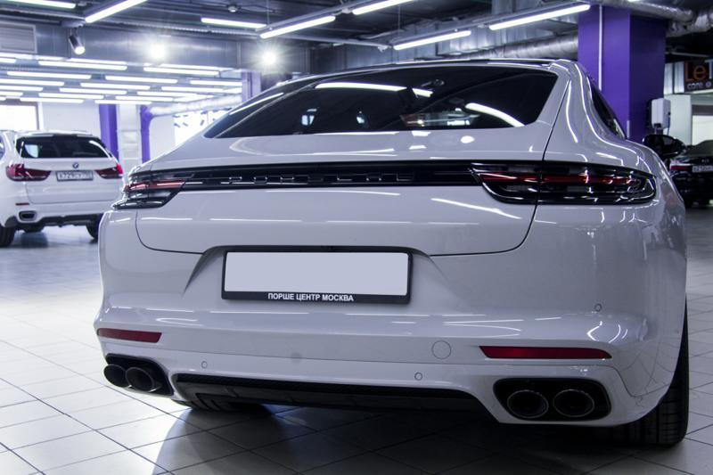 Защита зоны риска Porsche Panamera пленкой DYNOshield