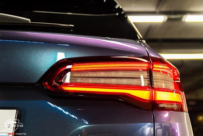 Защита и стайлинг кузова BMW X5 пленкой DYNOprism
